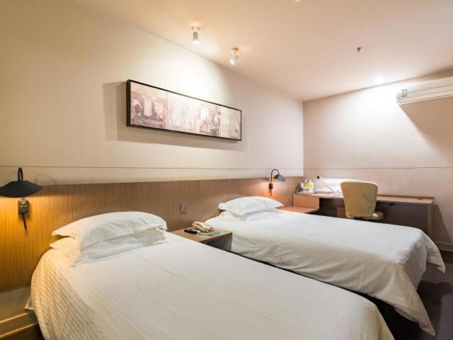 Jinjiang Inn Nanjing Road Pedestrian streetEast Asia Hotel Shanghai Bagian luar foto