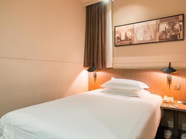Jinjiang Inn Nanjing Road Pedestrian streetEast Asia Hotel Shanghai Bagian luar foto
